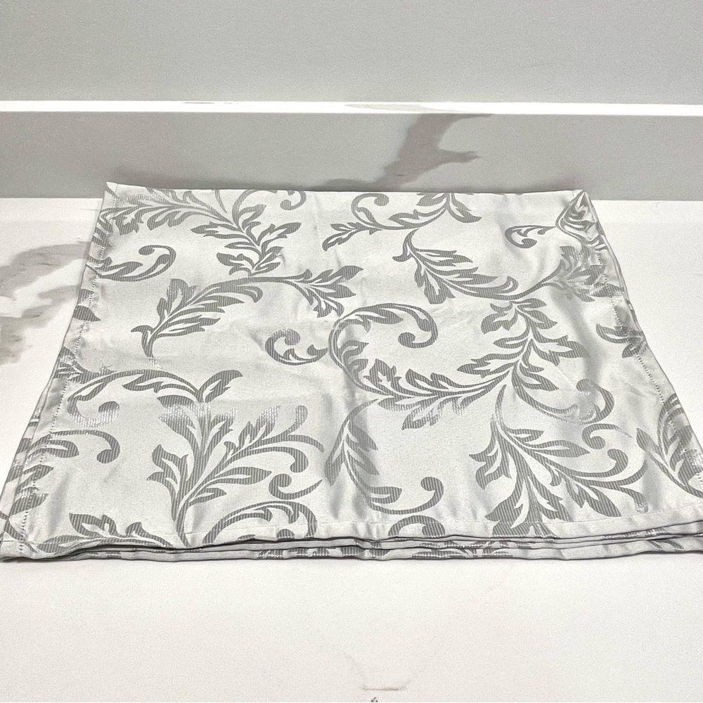 🟤2/$25 NEW Waterford Leaf Pattern Set of 4 Placemats